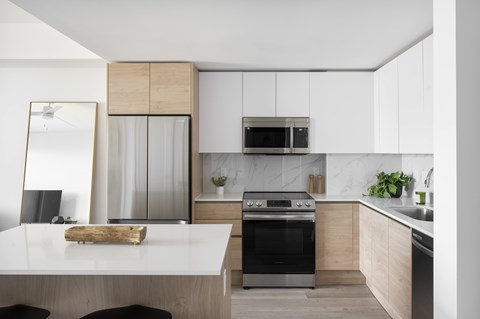 Floor plan for 1 bed, 1 bath, 818 sqft